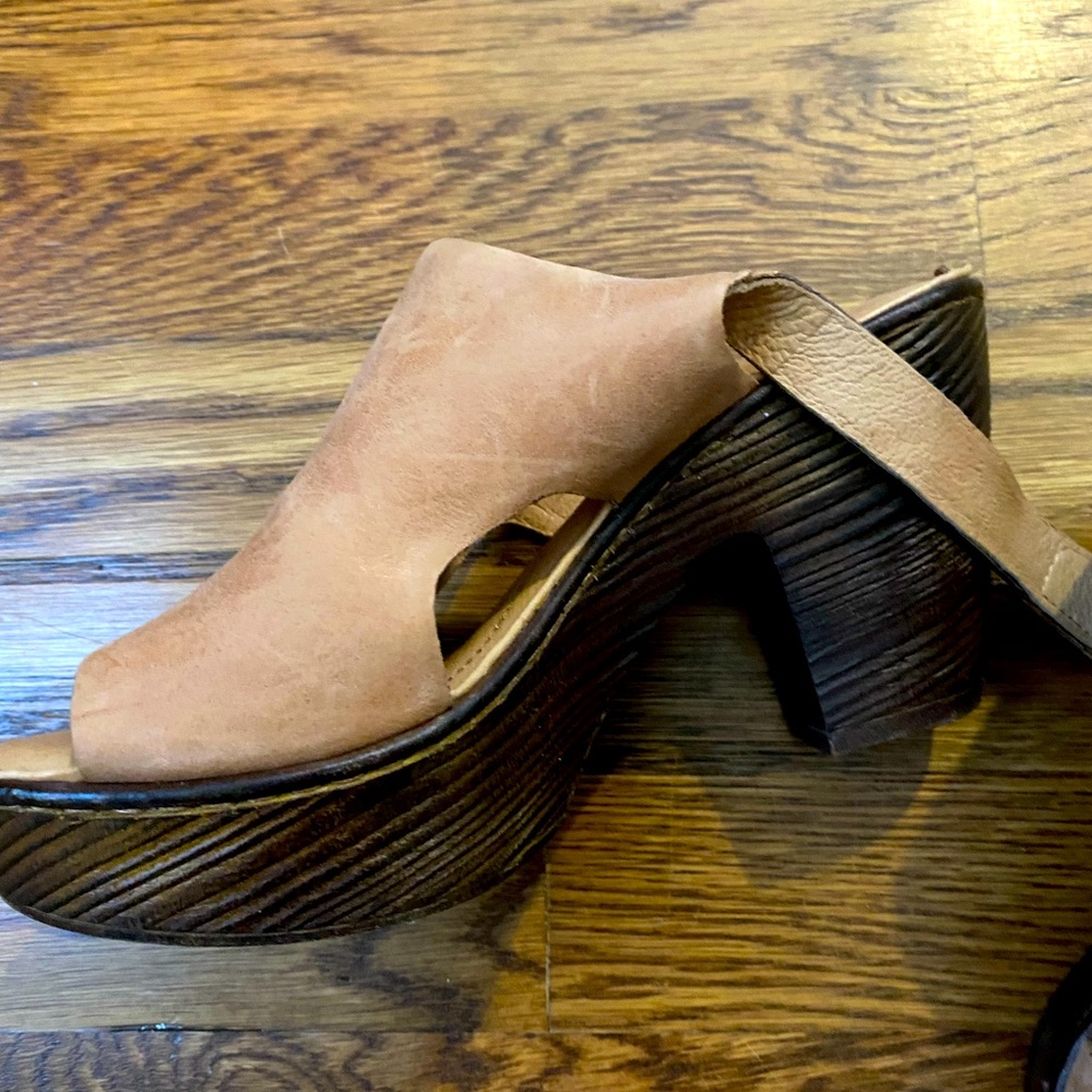 Brown Bjorn wedges